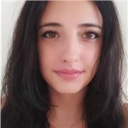 Maestra con especialidad en Educación física se ofrece para dar clases de numerosas asignaturas